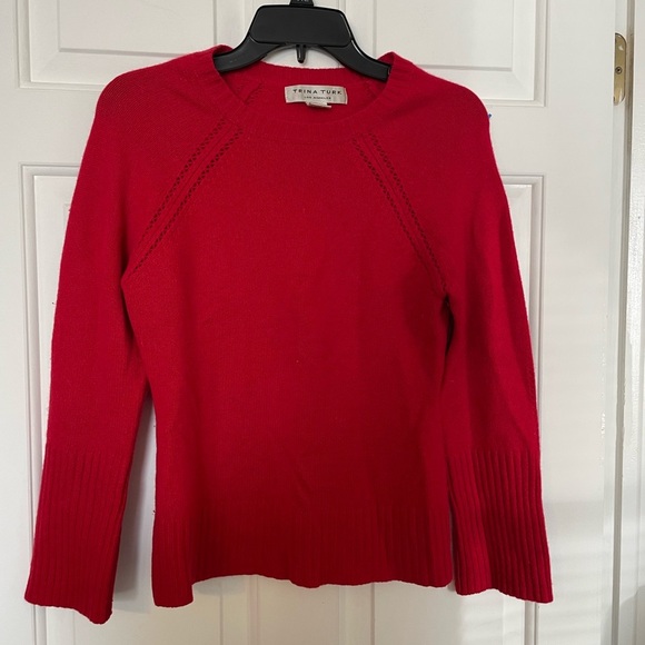 Trina Turk Red Cashmere Sweater Size Medium Ribbed Bottom Crew Neck Soft - Picture 1 of 6